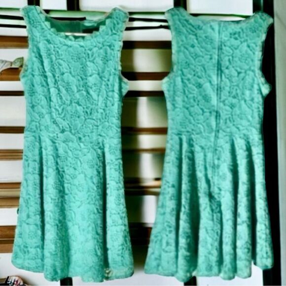 City Studio (Macy’s) Dress Pastel Green Lace Sleeveless Fit & Flare Junior's 5 - Picture 13 of 16